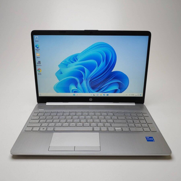 Ультрабук HP Laptop 15-dw3225od / 15.6&quot; (1366x768) TN / Intel Core i5-1135G7 (4 (8) ядра по 2.4 - 4.2 GHz) / 8 GB DDR4 / 480 GB SSD / Intel Iris X Graphics / WebCam / Win 11 Home - 2