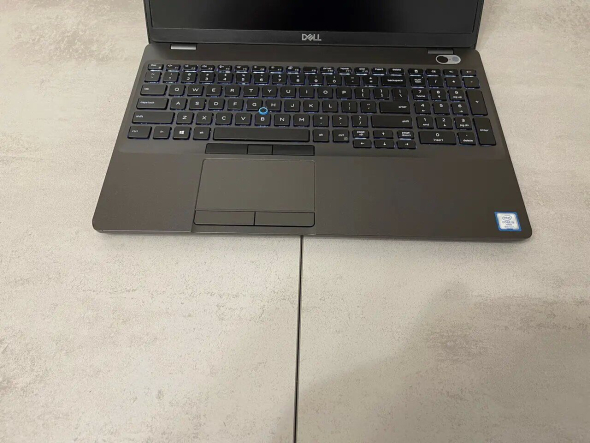 Ультрабук Б-класс Dell Latitude 5500 / 15.6&quot; (1920x1080) IPS / Intel Core i5-8265U (4 (8) ядра по 1.6 - 3.9 GHz) / 8 GB DDR4 / 256 GB SSD M.2 / Intel UHD Graphics 620 / WebCam / USB 3.1 / HDMI - 8