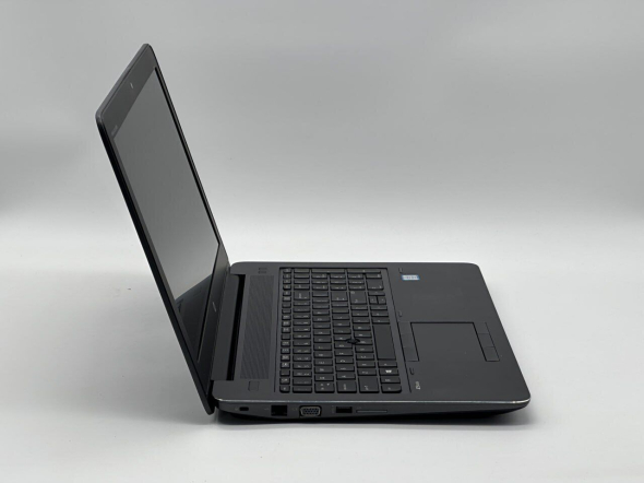 Мобильная рабочая станция Б-класс HP ZBook 15 G4 / 15.6&quot; (1920x1080) TN / Intel Core i7-6700HQ (4 (8) ядра по 2.6 - 3.5 GHz) / 8 GB DDR4 / 250 GB SSD / nVidia Quadro M1000M, 2 GB GDDR5, 128-bit / WebCam - 4