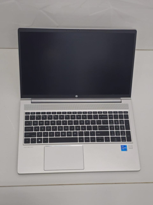 Ультрабук HP ProBook 650 G8 / 15.6&quot; (1920x1080) IPS / Intel Core i5-1135G7 (4 (8) ядра по 4.2 GHz) / 16 GB DDR4 / 256 GB SSD / Intel Iris Xe Graphics / WebCam / Fingerprint - 2