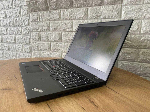 Ноутбук Б-класс Lenovo ThinkPad T560 / 15.6&quot; (1920x1080) IPS / Intel Core i5-6300U (2 (4) ядра по 2.4 - 3.0 GHz) / 8 GB DDR3 / 256 GB SSD / Intel HD Graphics 520 / WebCam / HDMI - 6