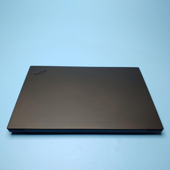Мобильная рабочая станция Lenovo ThinkPad P1 / 15.6&quot; (1920x1080) IPS / Intel Core i7-8750H (6 (12) яер по 2.2 - 4.1 GHz) / 8 GB DDR4 / 256 GB SSD / nVidia Quadro P1000, 4 GB DDR5, 128-bit / WebCam / Win 10 Pro - 3